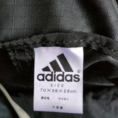 アディダス　大型バックの画像
