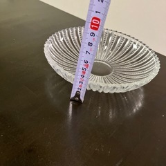 ガラス皿　カット模様　4枚セットの画像