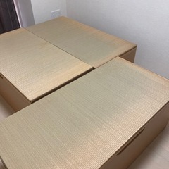 跳ね上げ式畳の収納
ユニットの画像