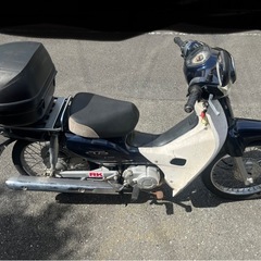 格安　ホンダ　スーパーカブ　4速　セル付き　高年式　　FI インジェクション  実働　AA04 プロ　原付　最強燃費　CUB SUPERの画像