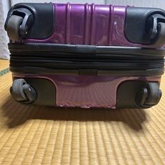 キャリーケースの画像