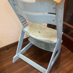 高さの調整できる子供用
の椅子の画像