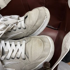 スニーカー　25.5cmの画像