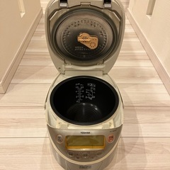 炊飯器の画像