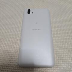 arrows スマートフォン 本体 ホワイトの画像