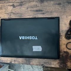 ①ノートPCの画像
