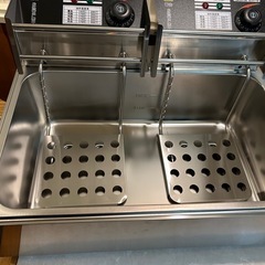 電気フライヤー　業務用の画像