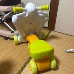 子供の乗り物？の画像
