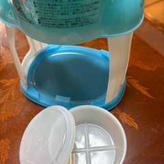 カキ氷製氷機　カップ付きの画像