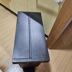 ほぼキレイなゴミ箱の画像