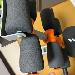 腹筋マシン、背中のストレッチの画像