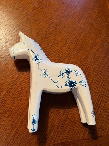 ラーセンデンマーク　デンマーク　馬の置物　木彫り　馬　インテリア　置物