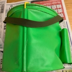 【取引中】折りたたみ　蓋ありバケツ20の画像