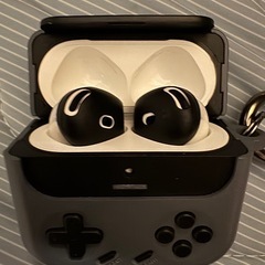 　7/21まで即決、Apple AirPods 4 エアーポッツ4 の画像