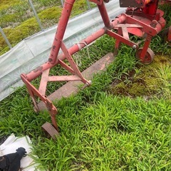 　　掘取機 根切り機 堀り取り機 堀取り機 ニンニク 農機具 にんにく じゃがいも　大蒜　青森県の画像