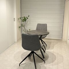 【美品】カフェテーブル & 回転チェア 3点セット グレーの画像