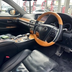 今週末までの売り切り‼︎ LS600hハイブリッド後期⭐️車検付き⭐️の画像