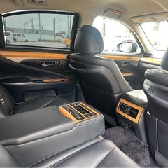 今週末までの売り切り‼︎ LS600hハイブリッド後期⭐️車検付き⭐️の画像