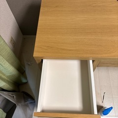 IKEA ワーキングデスク　勉強机の画像
