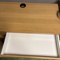 IKEA ワーキングデスク　勉強机の画像