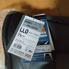 新品 未使用品ダイワのパワーウェーダー の画像