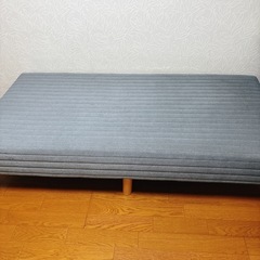 【あと1週間】グレー 脚付きマットレス シングルの画像