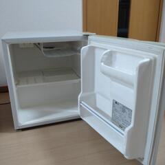 １ドア部屋用冷蔵庫取り引き中の画像
