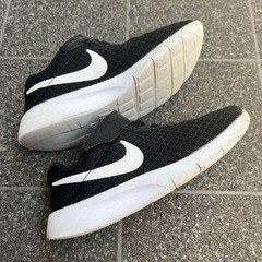 Nike ブラック 18cmの画像
