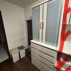美品　食器棚の画像