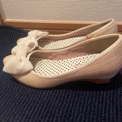 リボン付き パンプスの画像