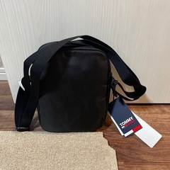 TOMMY JEANSバックの画像