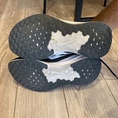 NIKE🔴スニーカー26.5センチの画像