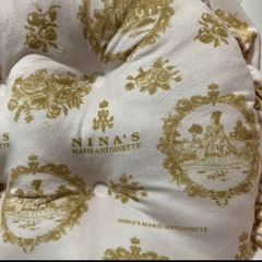 しまむら　青木美沙子 ニナス コラボクッション　2個　NINA'Sの画像