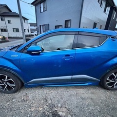 トヨタ C-HR ハイブリッド G グレードの画像