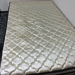 セミダブルベッドの画像