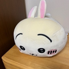 ちいかわ　寝そべりうさぎ　ビックぬいぐるみの画像