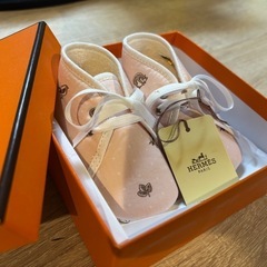 【未使用・タグ付き】HERMES ベビーシューズの画像