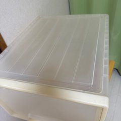 衣装ケースの画像