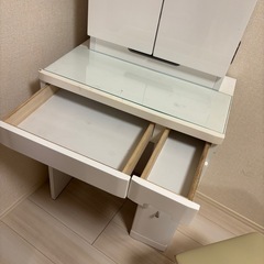 ニトリ　ドレッサー　トリプルガラスクリアの画像
