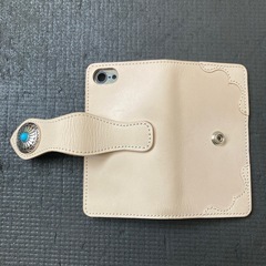 iPhone SE/8/7　レザーケース　ターコイズ　コンチョ　タンロー　ヌメ革の画像