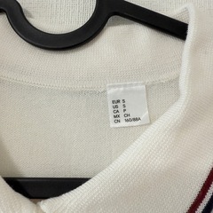 【未使用に近い】H&M エイチアンドエム 半袖 ニット Sの画像
