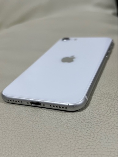 激安　iPhone SE 第2世代　64GB ホワイト　SIMフリー