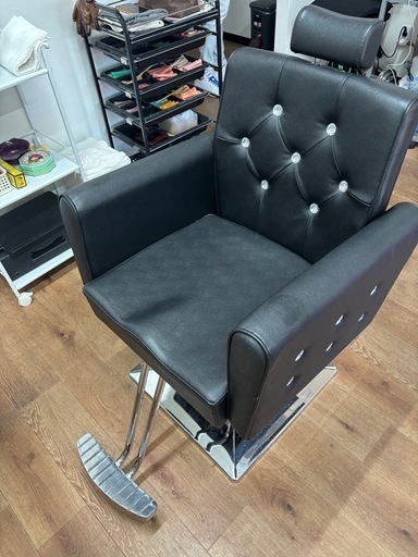 お買得美品ヘアスタイリスト用の理髪店の椅子