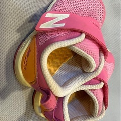 New Balance KV996 ベビーシューズ ピンク　12㎝の画像