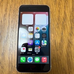 iPhonese2 64GB ホワイト　美品の画像