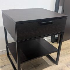イケア IKEA TRYSIL トリスィル ベッドサイドテーブル, ダークブラウン, ブラック45x40 cmの画像