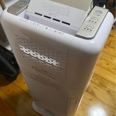 アイリスオーヤマ サーキュレーター衣類乾燥除湿機の画像