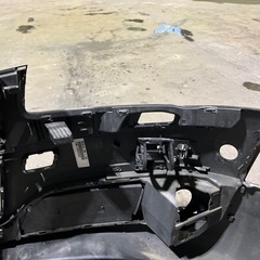 アウディA8純正バンパー
の画像