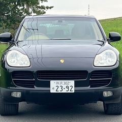 ポルシェ カイエン 黒　 車検8年11月13日　-