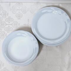 🔥引っ越しセール【🌟未使用】計10枚で2,800円😱イヴ・サンローラン✨洋皿セット５枚ずつ

の画像